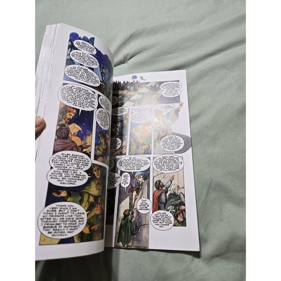 The Hobbit illustrated edition paperback - Picture 6 of 10